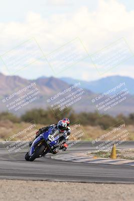 media/Nov-16-2025-Race Pace (Sun) [[8c5fa54630]]/Non Verified Riders (1st 20 Minutes)/5-Turn 15 (110pm)/